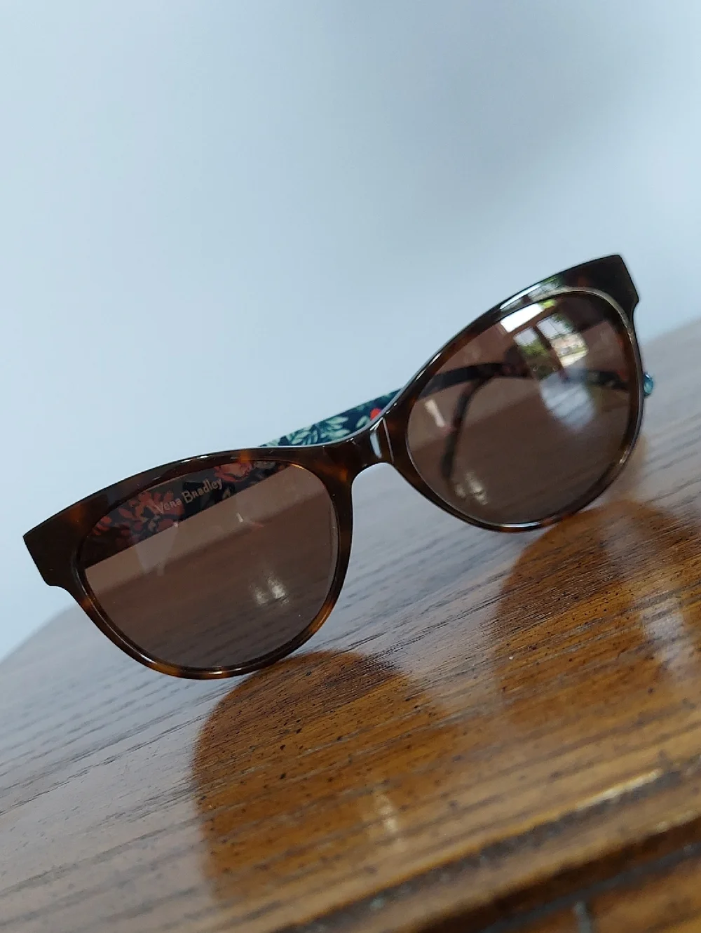 🆕 Vera Bradley Brown Tortoiseshell Polarized Sunglasses with Floral Arms NEW